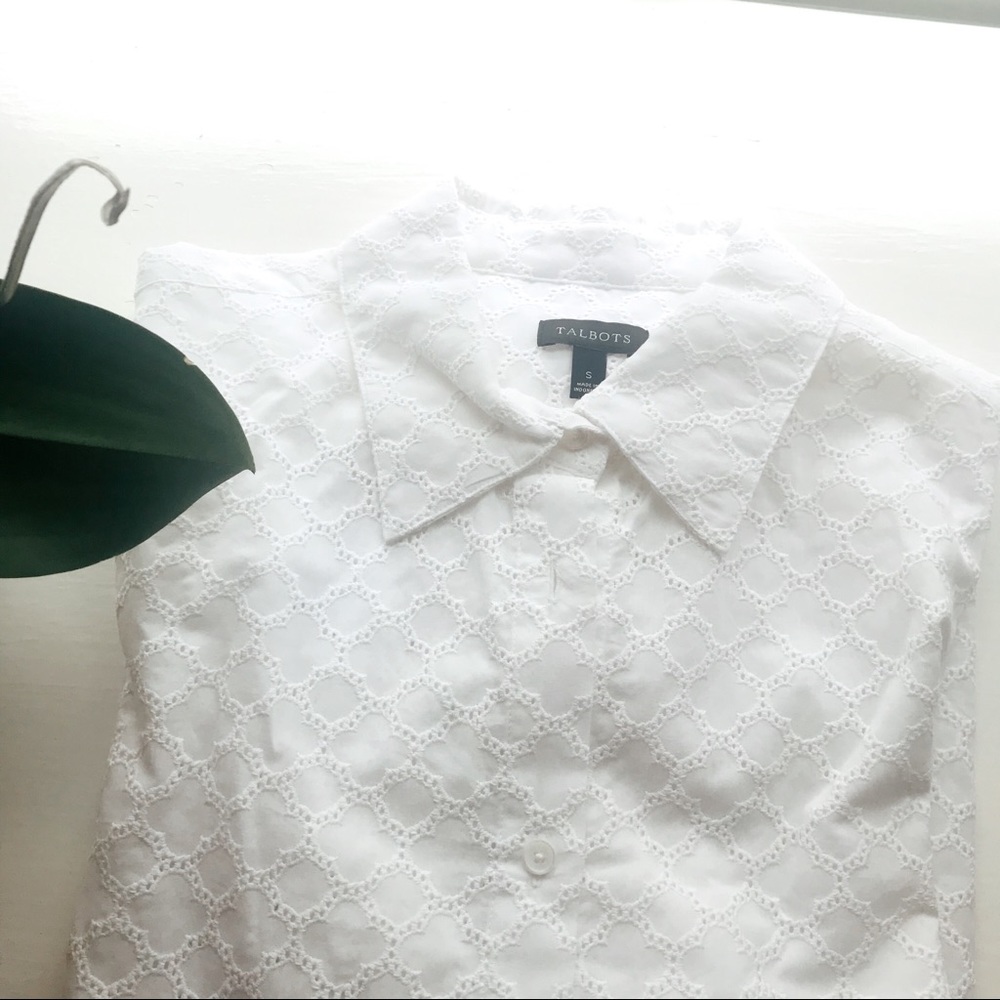 Talbots Button Down Size S - image 1